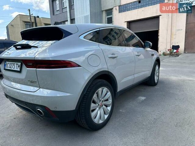 Серый Ягуар E-Pace, объемом двигателя 2 л и пробегом 110 тыс. км за 26000 $, фото 2 на Automoto.ua