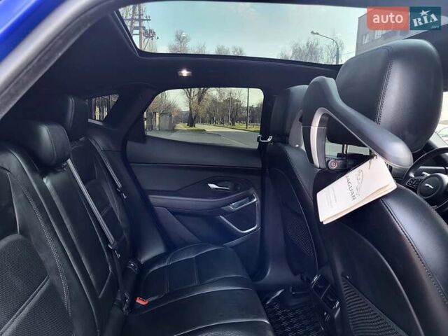 Синий Ягуар E-Pace, объемом двигателя 2 л и пробегом 55 тыс. км за 25500 $, фото 16 на Automoto.ua