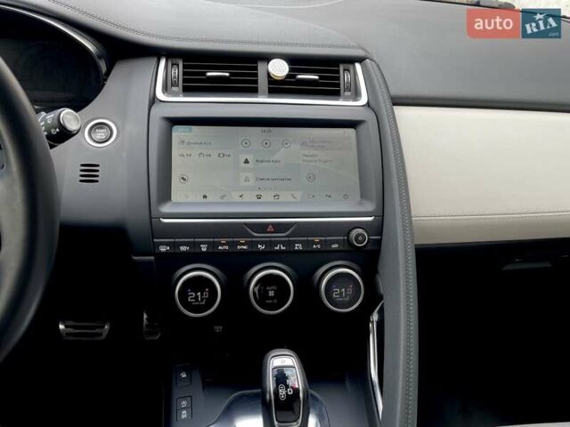 Синий Ягуар E-Pace, объемом двигателя 2 л и пробегом 45 тыс. км за 31999 $, фото 19 на Automoto.ua