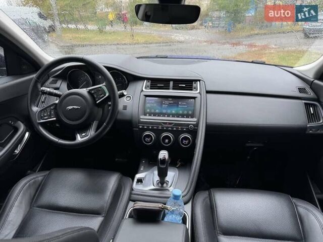 Синий Ягуар E-Pace, объемом двигателя 2 л и пробегом 50 тыс. км за 27000 $, фото 13 на Automoto.ua