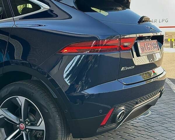 Синий Ягуар E-Pace, объемом двигателя 2 л и пробегом 44 тыс. км за 34900 $, фото 6 на Automoto.ua