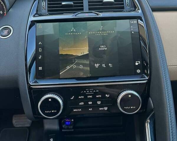 Синий Ягуар E-Pace, объемом двигателя 2 л и пробегом 44 тыс. км за 34900 $, фото 19 на Automoto.ua