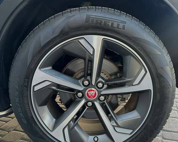Синий Ягуар E-Pace, объемом двигателя 2 л и пробегом 44 тыс. км за 34900 $, фото 36 на Automoto.ua