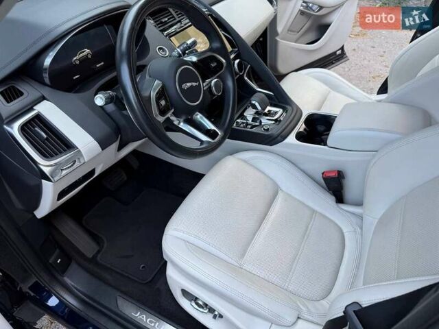 Синій Ягуар E-Pace, об'ємом двигуна 2 л та пробігом 65 тис. км за 36990 $, фото 37 на Automoto.ua