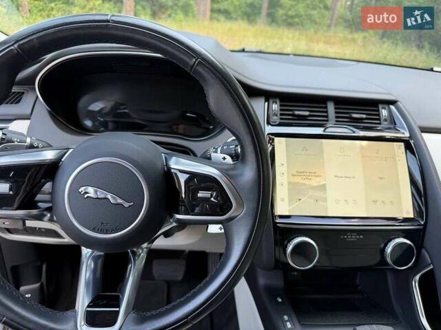 Синій Ягуар E-Pace, об'ємом двигуна 2 л та пробігом 65 тис. км за 36990 $, фото 19 на Automoto.ua