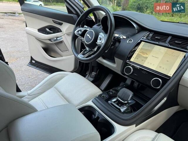 Синій Ягуар E-Pace, об'ємом двигуна 2 л та пробігом 65 тис. км за 36990 $, фото 45 на Automoto.ua