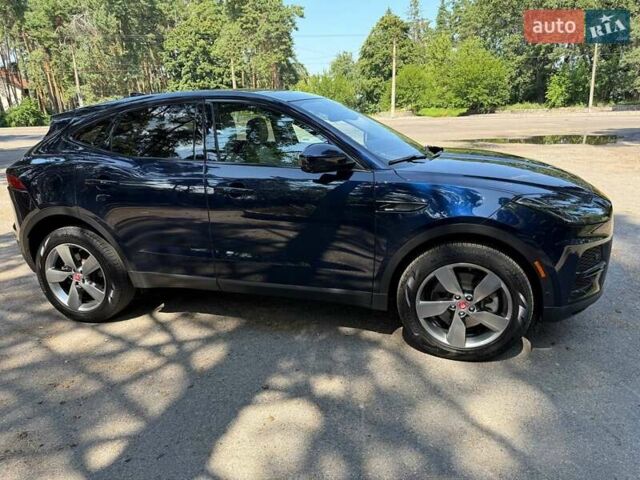 Синій Ягуар E-Pace, об'ємом двигуна 2 л та пробігом 65 тис. км за 36990 $, фото 2 на Automoto.ua