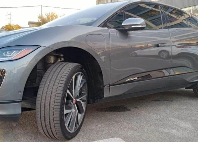 Ягуар Е-Тайп 2018 в Киеве на Automoto.ua Серый Ягуар Е-Тайп, объемом двигателя 0 л и пробегом 83 тыс. км за 27500 $, фото 2 на Automoto.ua