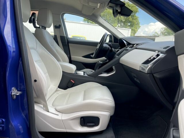 Синий Ягуар Е-Тайп, объемом двигателя 2 л и пробегом 45 тыс. км за 26500 $, фото 6 на Automoto.ua