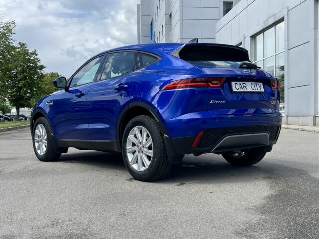 Синий Ягуар Е-Тайп, объемом двигателя 2 л и пробегом 45 тыс. км за 26500 $, фото 2 на Automoto.ua