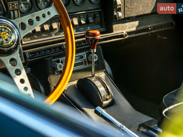 Зелений Ягуар E-Type, об'ємом двигуна 4.2 л та пробігом 75 тис. км за 94157 $, фото 5 на Automoto.ua