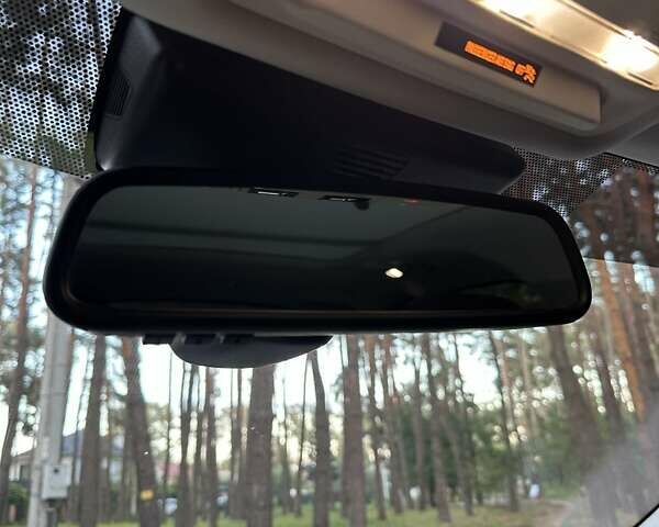 Білий Ягуар Ф-Пейс, об'ємом двигуна 2 л та пробігом 155 тис. км за 17999 $, фото 41 на Automoto.ua