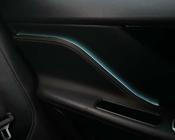 Ягуар Ф-Пейс 2016 у Буче на Automoto.ua Білий Ягуар Ф-Пейс, об'ємом двигуна 2 л та пробігом 155 тис. км за 18700 $, фото 29 на Automoto.ua