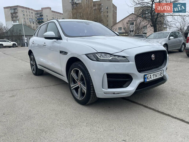 Білий Ягуар Ф-Пейс, об'ємом двигуна 3 л та пробігом 127 тис. км за 22300 $, фото 6 на Automoto.ua