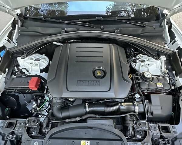 Ягуар Ф-Пейс 2016 у Буче на Automoto.ua Білий Ягуар Ф-Пейс, об'ємом двигуна 2 л та пробігом 155 тис. км за 18700 $, фото 47 на Automoto.ua