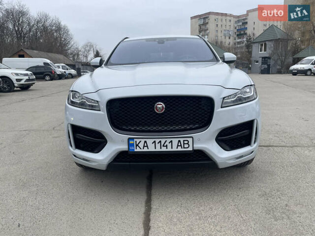 Білий Ягуар Ф-Пейс, об'ємом двигуна 3 л та пробігом 127 тис. км за 22300 $, фото 7 на Automoto.ua