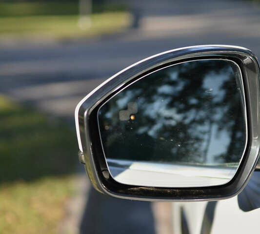 Білий Ягуар Ф-Пейс, об'ємом двигуна 2 л та пробігом 192 тис. км за 19300 $, фото 6 на Automoto.ua