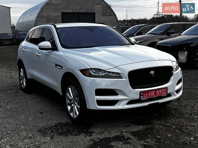 Белый Ягуар Ф-Пейс, объемом двигателя 3 л и пробегом 173 тыс. км за 14900 $, фото 14 на Automoto.ua