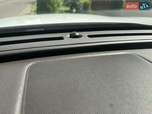 Білий Ягуар Ф-Пейс, об'ємом двигуна 2 л та пробігом 199 тис. км за 22900 $, фото 50 на Automoto.ua