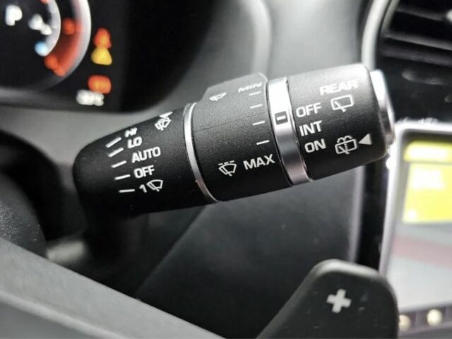 Белый Ягуар Ф-Пейс, объемом двигателя 2 л и пробегом 148 тыс. км за 25100 $, фото 16 на Automoto.ua