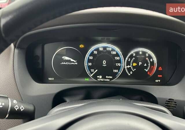 Белый Ягуар Ф-Пейс, объемом двигателя 3 л и пробегом 173 тыс. км за 14900 $, фото 16 на Automoto.ua