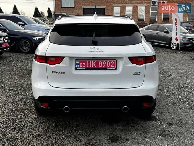Белый Ягуар Ф-Пейс, объемом двигателя 3 л и пробегом 173 тыс. км за 14900 $, фото 17 на Automoto.ua