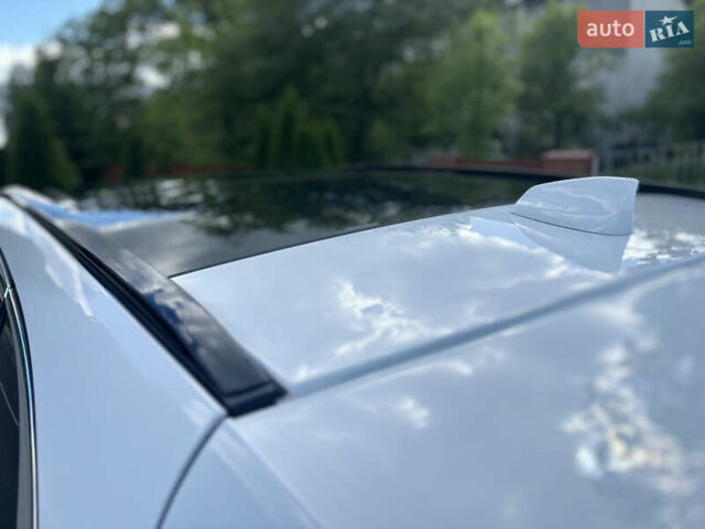 Білий Ягуар Ф-Пейс, об'ємом двигуна 2 л та пробігом 199 тис. км за 22900 $, фото 24 на Automoto.ua