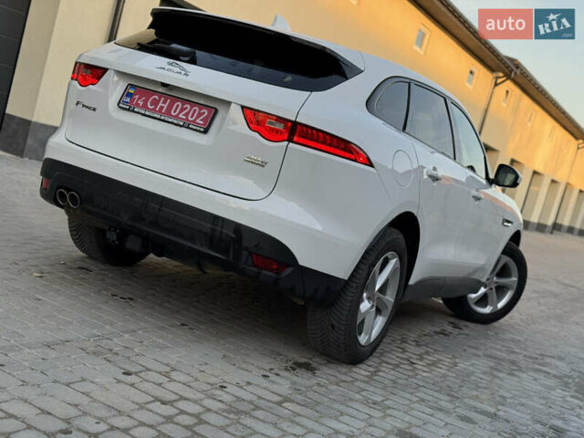 Білий Ягуар Ф-Пейс, об'ємом двигуна 2 л та пробігом 209 тис. км за 17900 $, фото 18 на Automoto.ua