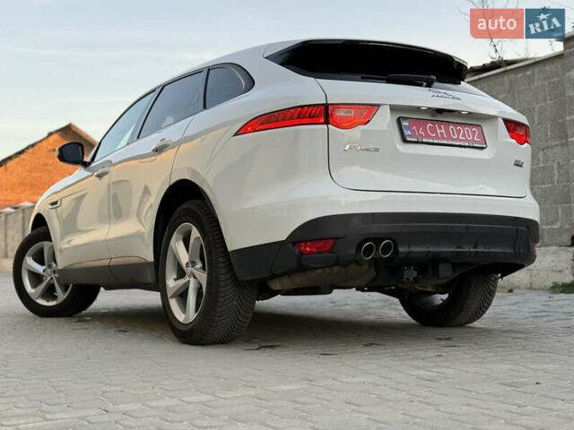Білий Ягуар Ф-Пейс, об'ємом двигуна 2 л та пробігом 209 тис. км за 17399 $, фото 30 на Automoto.ua