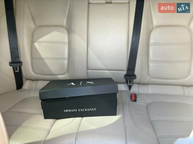 Білий Ягуар Ф-Пейс, об'ємом двигуна 2 л та пробігом 199 тис. км за 22900 $, фото 54 на Automoto.ua