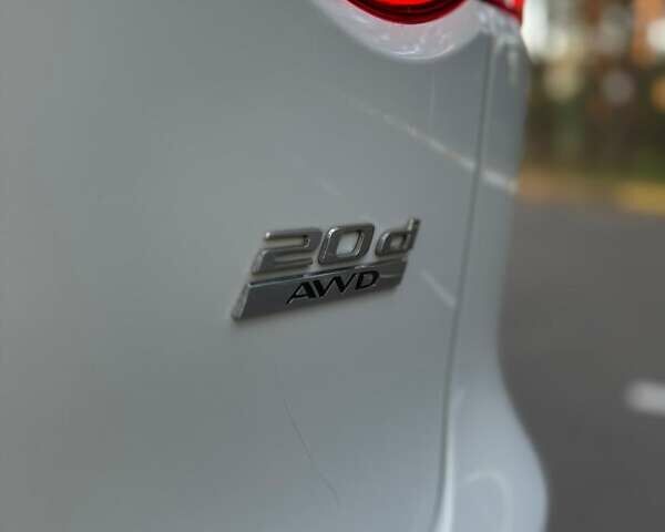 Ягуар Ф-Пейс 2016 у Буче на Automoto.ua Білий Ягуар Ф-Пейс, об'ємом двигуна 2 л та пробігом 155 тис. км за 18700 $, фото 12 на Automoto.ua