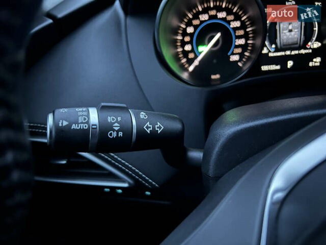 Белый Ягуар Ф-Пейс, объемом двигателя 3 л и пробегом 160 тыс. км за 25500 $, фото 49 на Automoto.ua