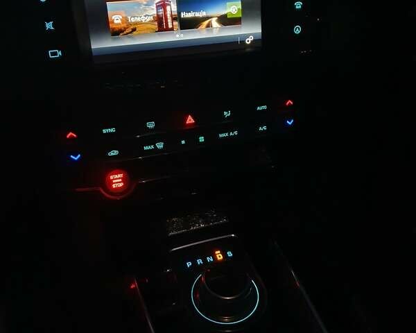 Белый Ягуар Ф-Пейс, объемом двигателя 3 л и пробегом 107 тыс. км за 19000 $, фото 28 на Automoto.ua