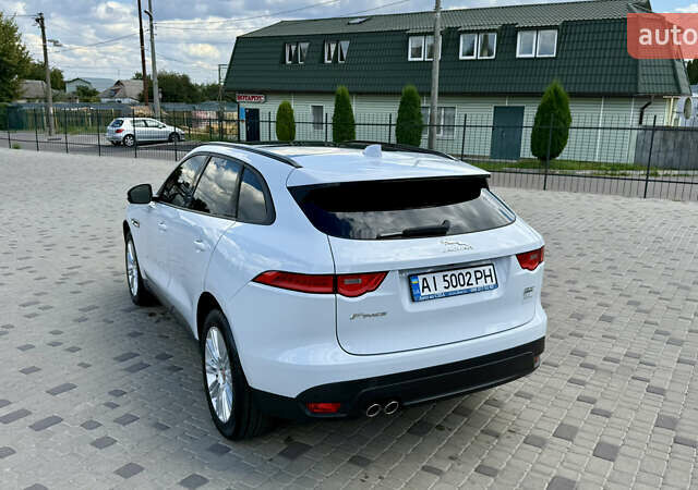 Белый Ягуар Ф-Пейс, объемом двигателя 2 л и пробегом 128 тыс. км за 23700 $, фото 10 на Automoto.ua