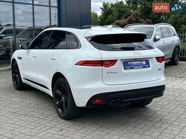 Белый Ягуар Ф-Пейс, объемом двигателя 2 л и пробегом 177 тыс. км за 28990 $, фото 7 на Automoto.ua