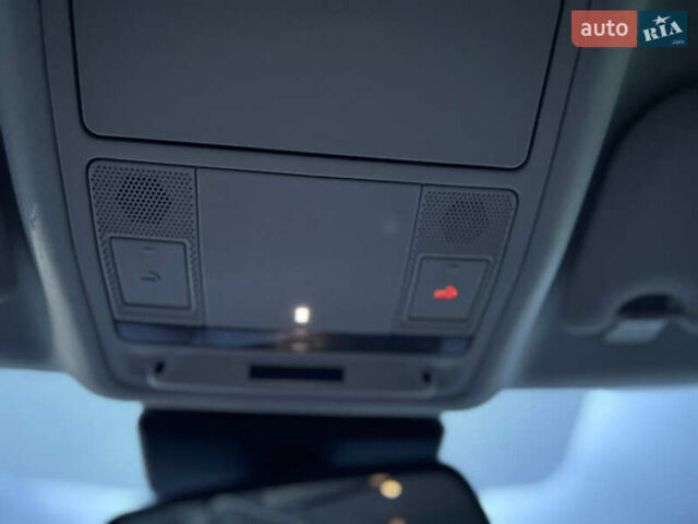 Белый Ягуар Ф-Пейс, объемом двигателя 3 л и пробегом 160 тыс. км за 25500 $, фото 48 на Automoto.ua