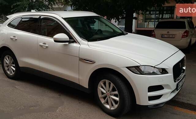 Білий Ягуар Ф-Пейс, об'ємом двигуна 2 л та пробігом 162 тис. км за 27000 $, фото 12 на Automoto.ua