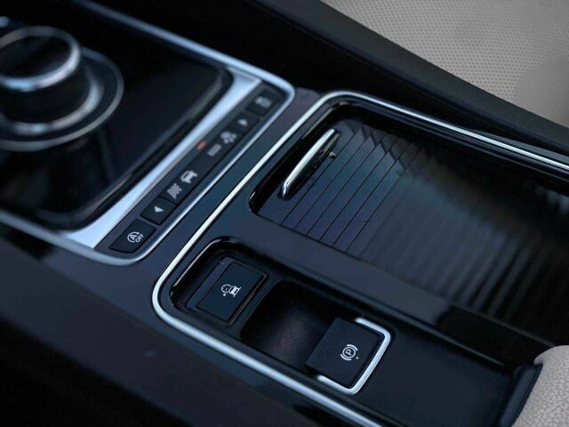 Белый Ягуар Ф-Пейс, объемом двигателя 0 л и пробегом 49 тыс. км за 22990 $, фото 21 на Automoto.ua