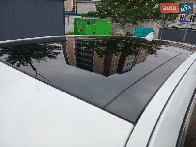 Белый Ягуар Ф-Пейс, объемом двигателя 2 л и пробегом 102 тыс. км за 24500 $, фото 21 на Automoto.ua