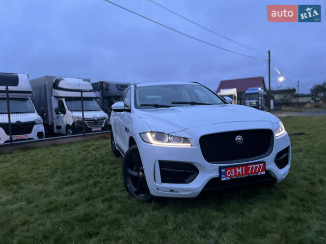 Белый Ягуар Ф-Пейс, объемом двигателя 3 л и пробегом 160 тыс. км за 25500 $, фото 60 на Automoto.ua