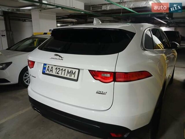 Белый Ягуар Ф-Пейс, объемом двигателя 2 л и пробегом 102 тыс. км за 24500 $, фото 45 на Automoto.ua