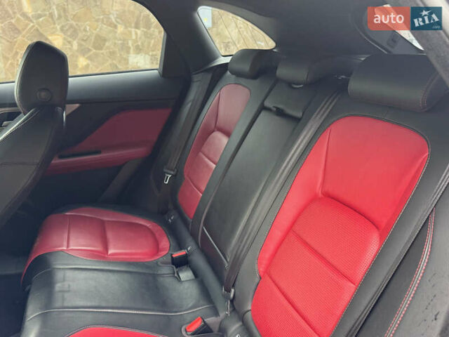 Білий Ягуар Ф-Пейс, об'ємом двигуна 2 л та пробігом 100 тис. км за 25700 $, фото 59 на Automoto.ua