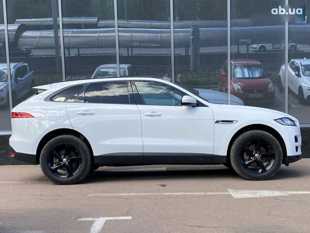 Белый Ягуар Ф-Пейс, объемом двигателя 2 л и пробегом 120 тыс. км за 23900 $, фото 6 на Automoto.ua