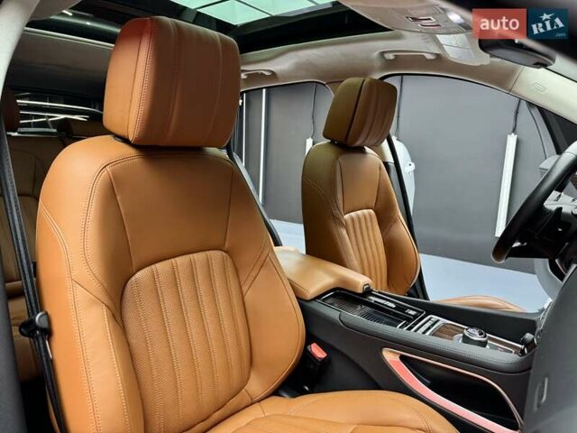 Белый Ягуар Ф-Пейс, объемом двигателя 3 л и пробегом 71 тыс. км за 27900 $, фото 66 на Automoto.ua