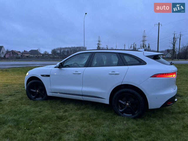 Белый Ягуар Ф-Пейс, объемом двигателя 3 л и пробегом 160 тыс. км за 25500 $, фото 12 на Automoto.ua