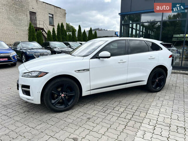 Белый Ягуар Ф-Пейс, объемом двигателя 2 л и пробегом 177 тыс. км за 28990 $, фото 16 на Automoto.ua
