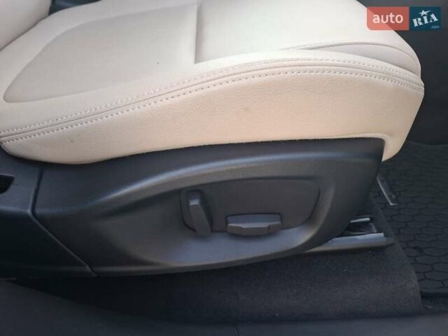 Білий Ягуар Ф-Пейс, об'ємом двигуна 2 л та пробігом 122 тис. км за 24400 $, фото 69 на Automoto.ua