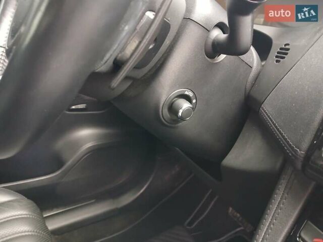 Белый Ягуар Ф-Пейс, объемом двигателя 2 л и пробегом 102 тыс. км за 24500 $, фото 22 на Automoto.ua