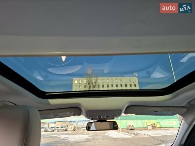 Білий Ягуар Ф-Пейс, об'ємом двигуна 2 л та пробігом 122 тис. км за 26500 $, фото 60 на Automoto.ua