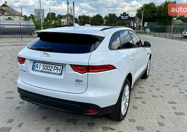 Белый Ягуар Ф-Пейс, объемом двигателя 2 л и пробегом 128 тыс. км за 23700 $, фото 9 на Automoto.ua